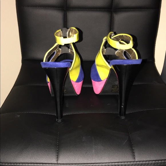Color block heels - Picture 2 of 2